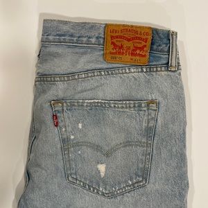 Distressed men’s Levi’s jeans shorts